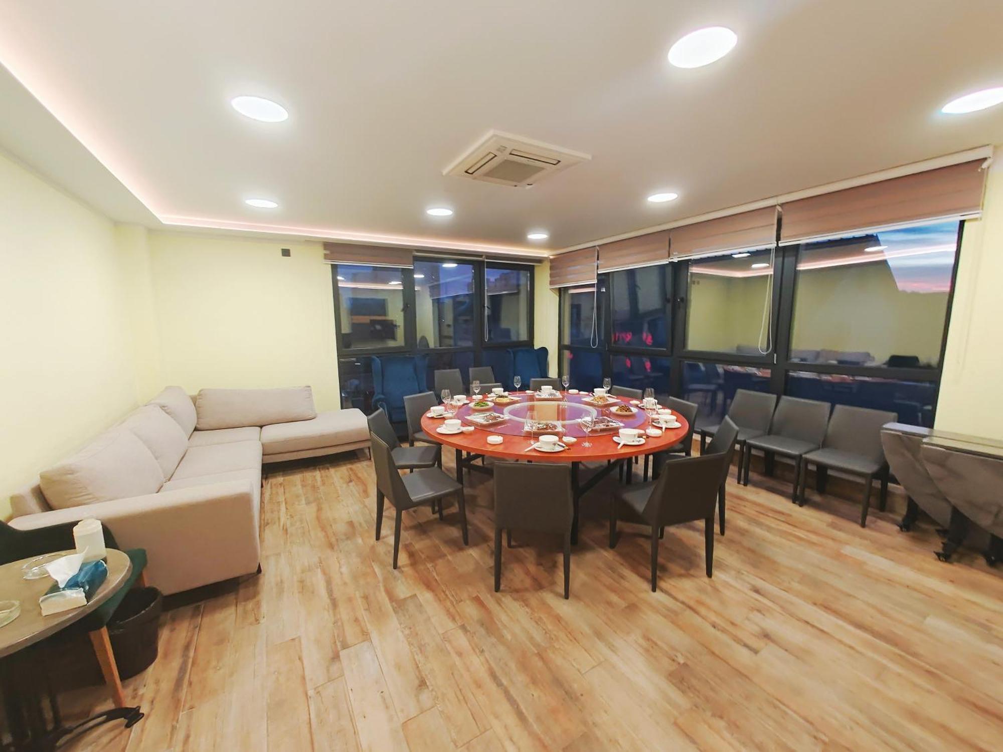 H.T Hotel Belgrad Dış mekan fotoğraf